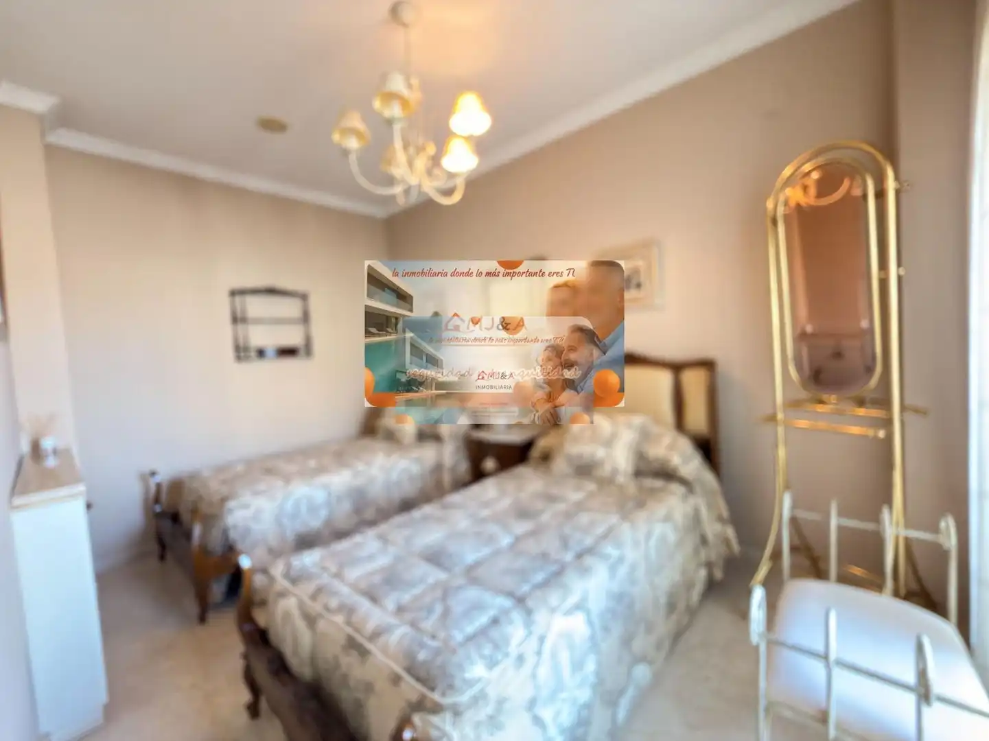 Habitación de Dúplex en venta en Castellón de la Plana / Castelló de la Plana con Calefacción, Parquet y Terraza