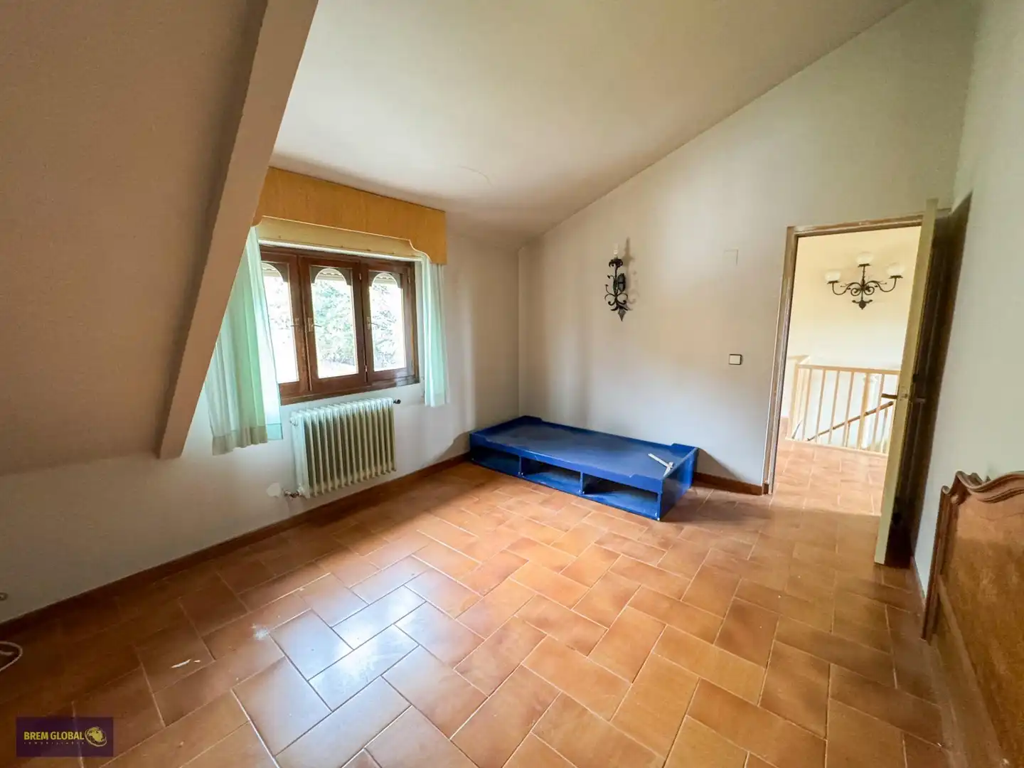Sala d'estar de Casa o xalet en venda en Bustarviejo amb Calefacció, Jardí privat i Traster