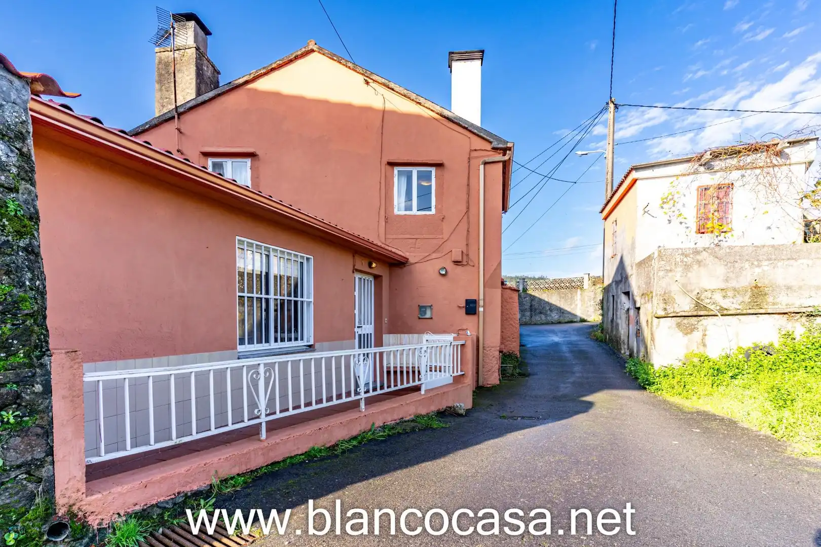 Vista exterior de Casa o chalet de alquiler en Ponteceso con Terraza