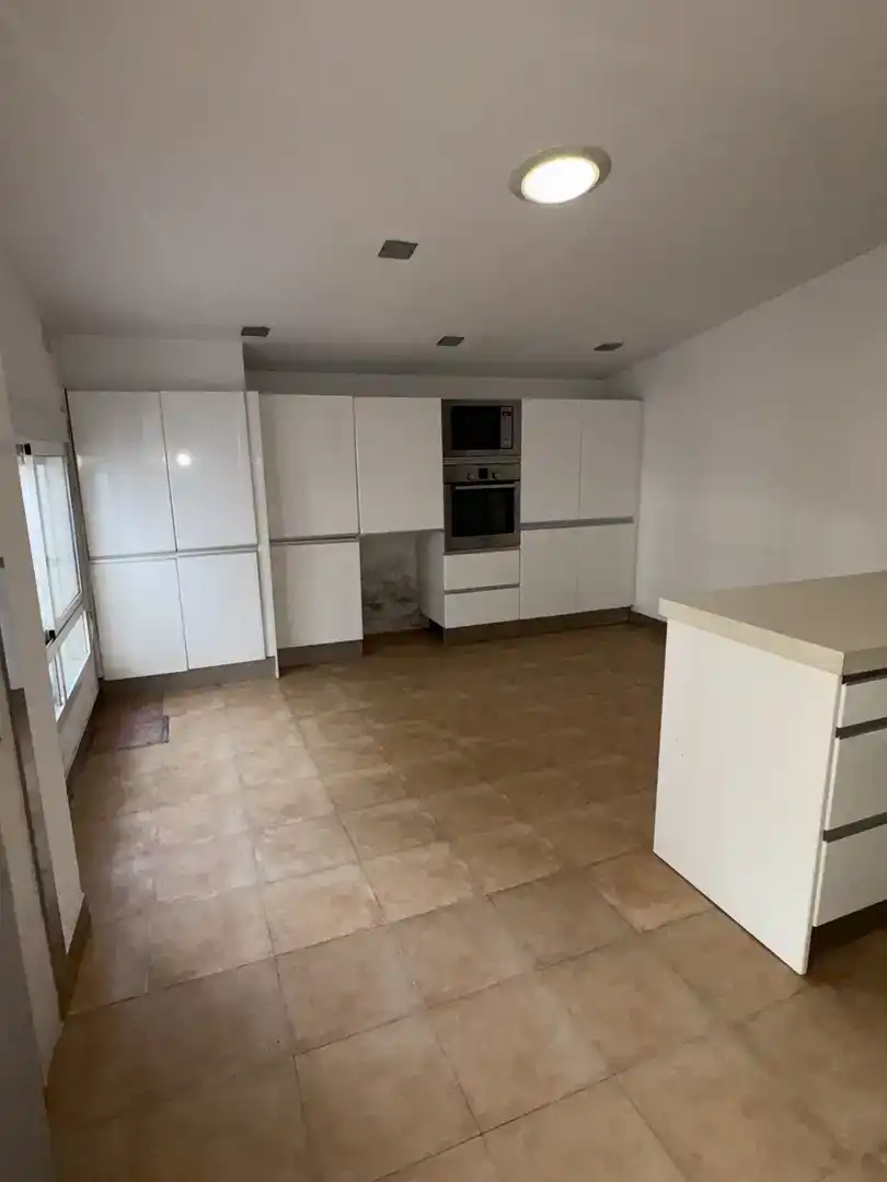 Cocina de Casa adosada en venta en Bormujos con Aire acondicionado, Piscina y Balcón