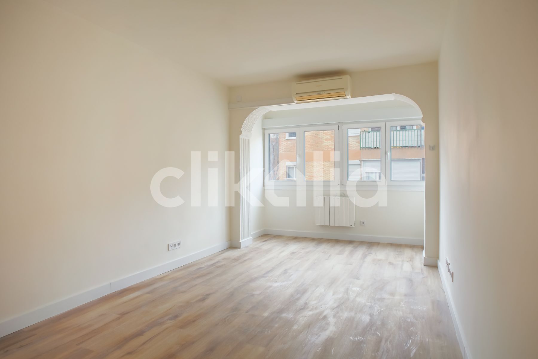 Dormitori de Pis de lloguer en Parla amb Aire condicionat, Calefacció i Terrassa