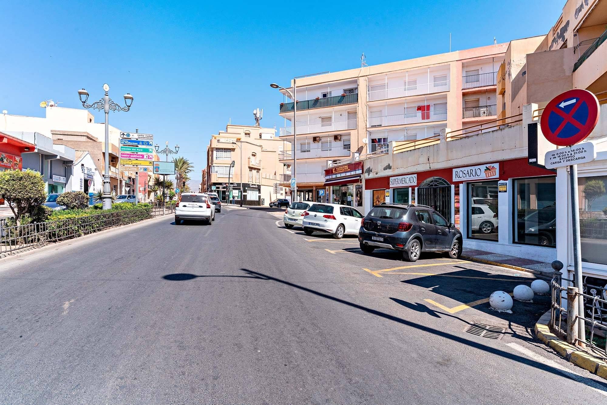 Exterior view of Premises to rent in Roquetas de Mar