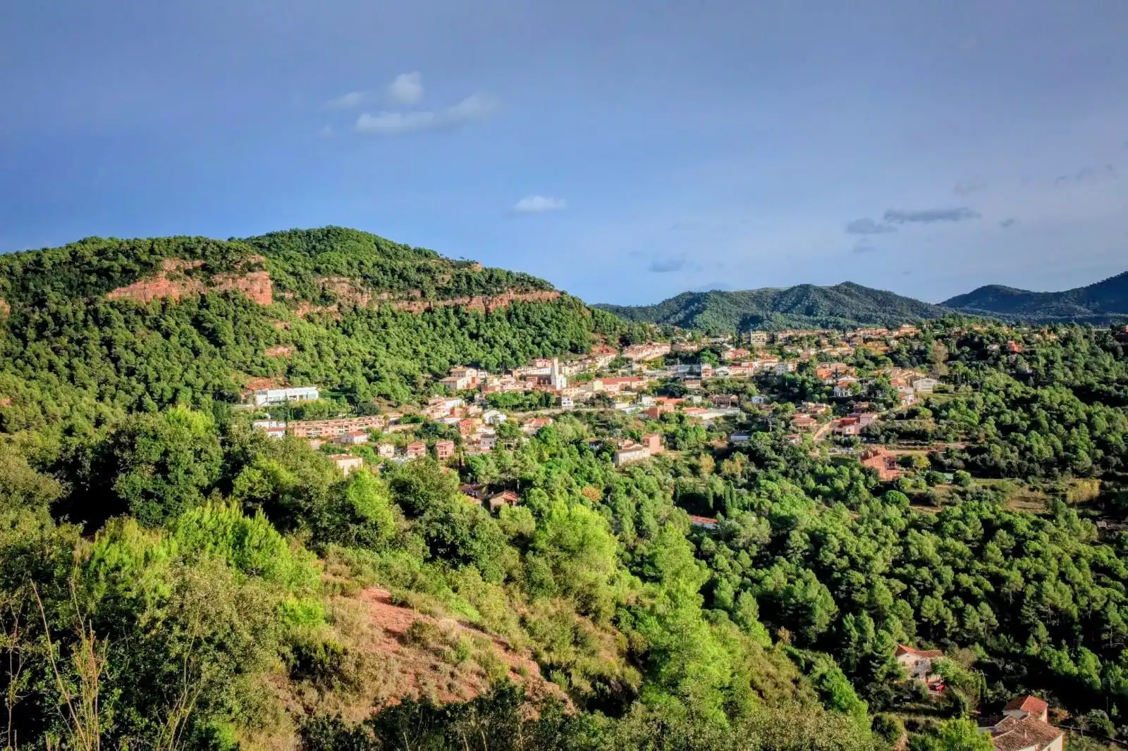 Vista exterior de Casa adosada en venta en Vacarisses con Calefacción, Horno y Balcón