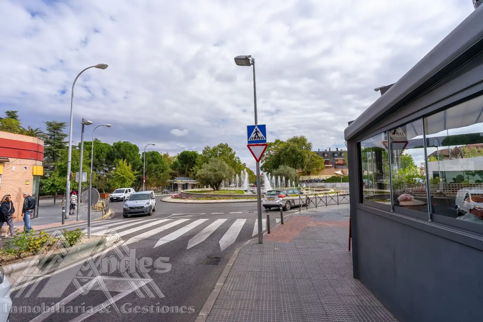 Local comercial de lloguer a Rosalia de Castro, imagen 21