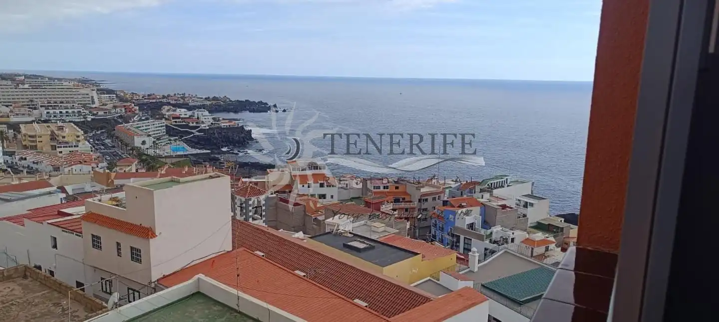 Exterior view of Flat for sale in Puerto de Santiago