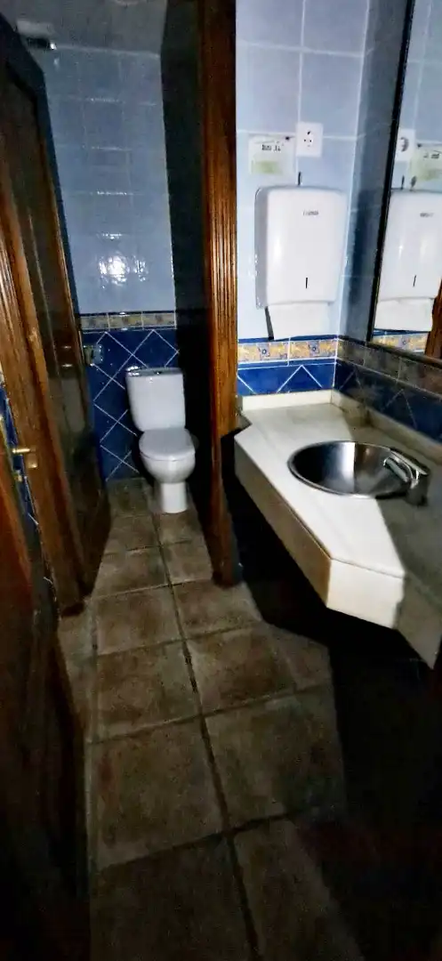 Baño de Local en venta en Getafe