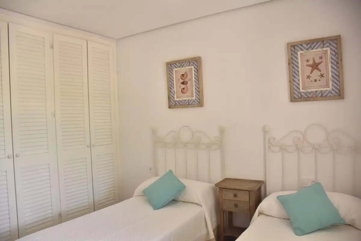 Home with pool for sale in Elviria - Cabopino, imagen 6