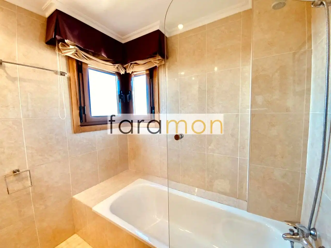 Duplexes for rent in Rafael Freire, Baiona
