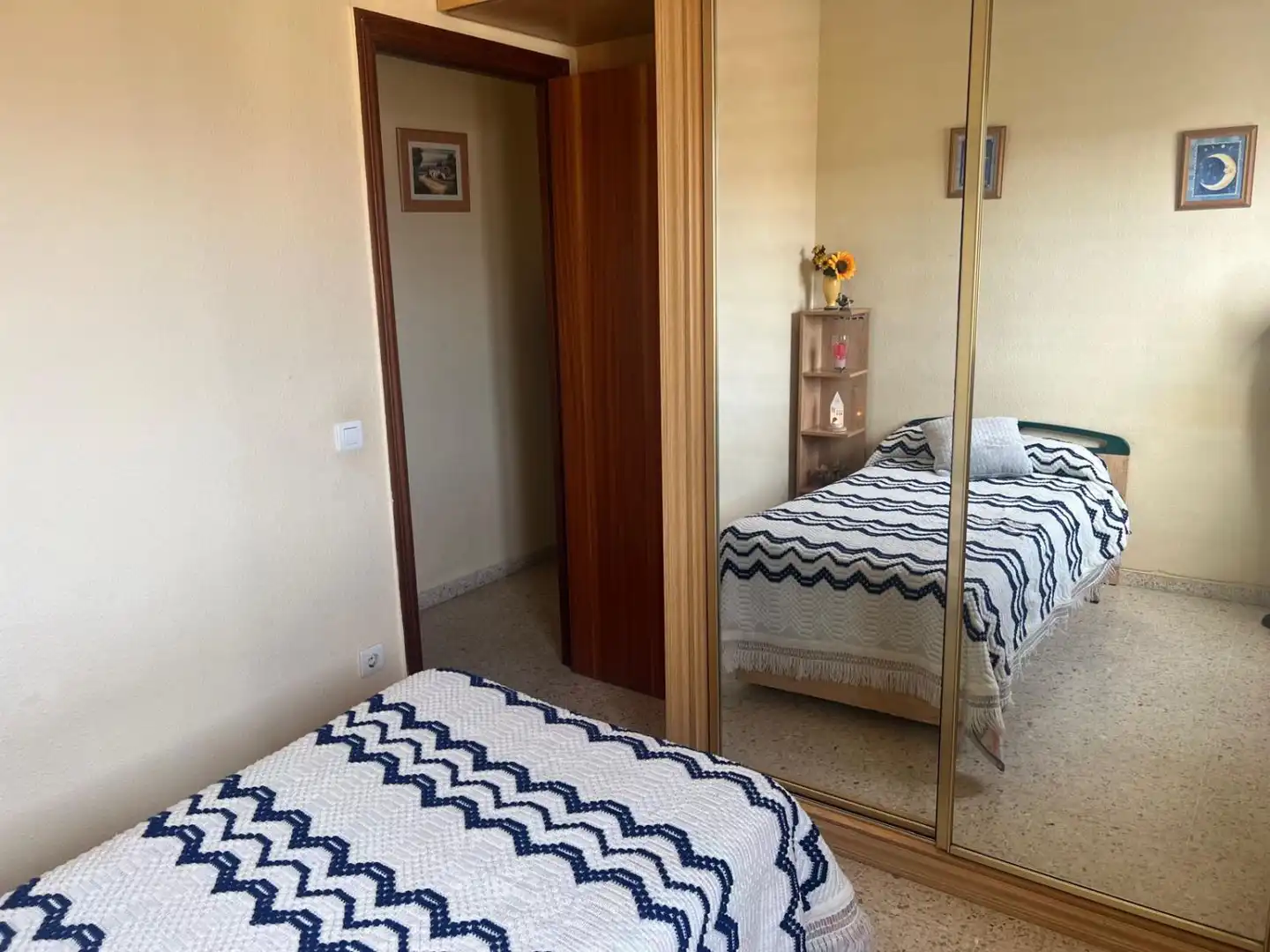 Bedroom of Flat for sale in Sevilla  with Air Conditioner