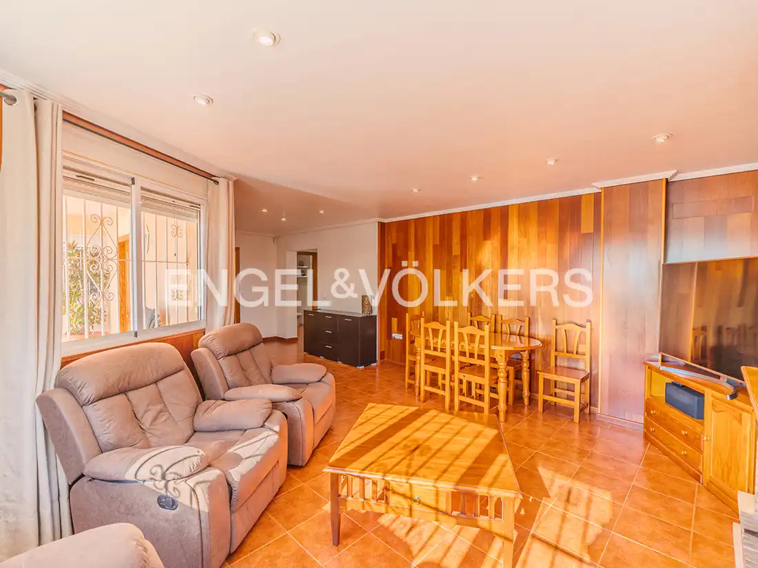 Sala de estar de Casa o chalet en venta en Mutxamel con Aire acondicionado, Calefacción y Jardín privado