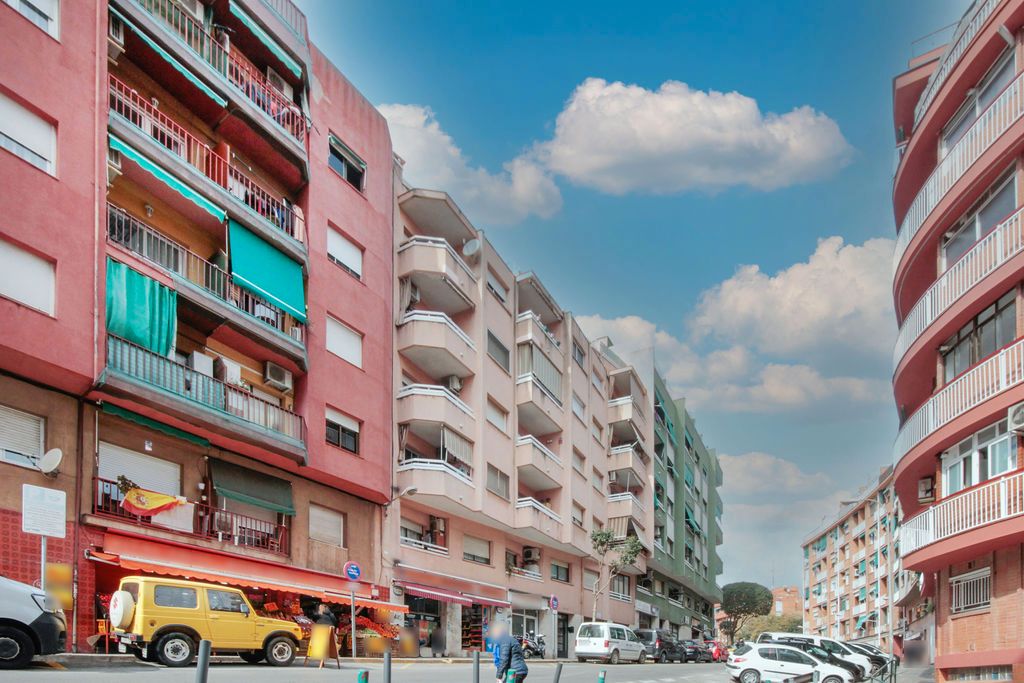 Exterior view of Flat for sale in Badalona