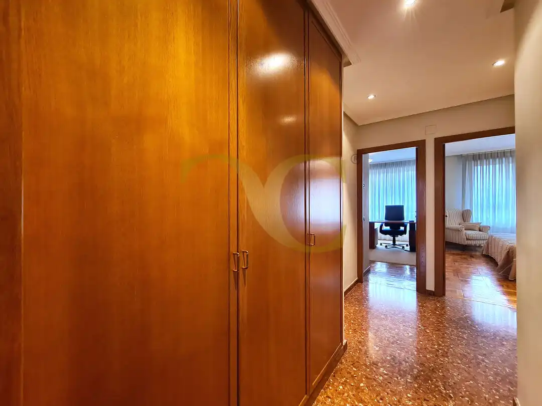 Flat for sale in Oviedo   with Heating