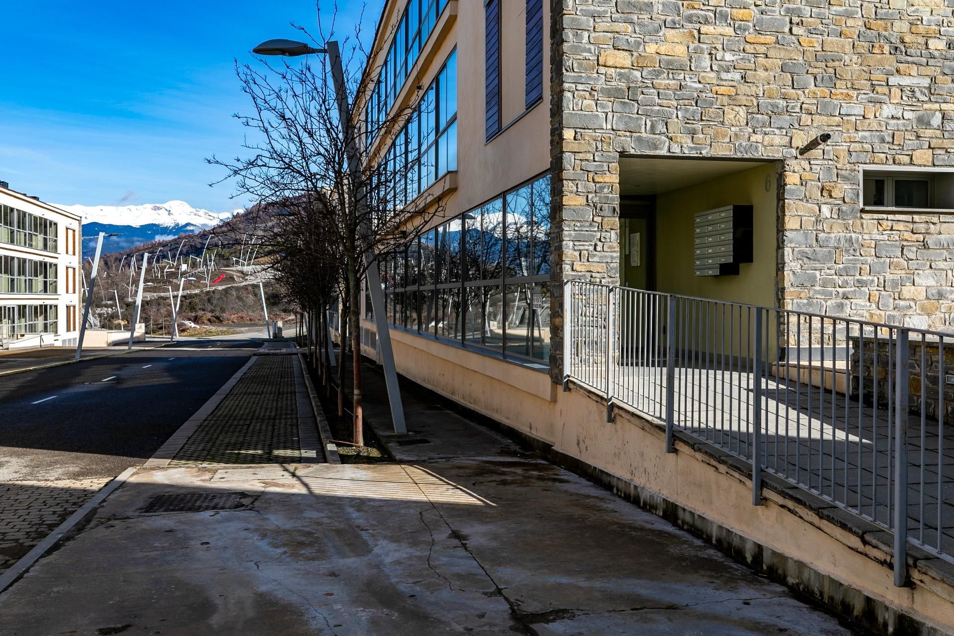 Exterior view of Flat for sale in Sabiñánigo  with Heating, Private garden and Terrace