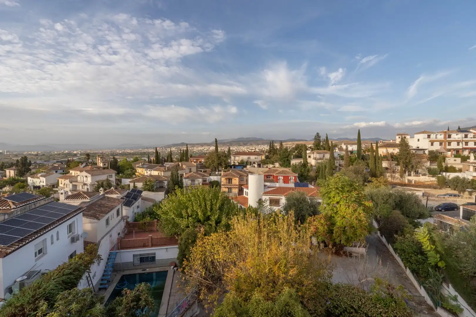 Vista exterior de Casa o chalet en venta en La Zubia con Calefacción, Jardín privado y Terraza
