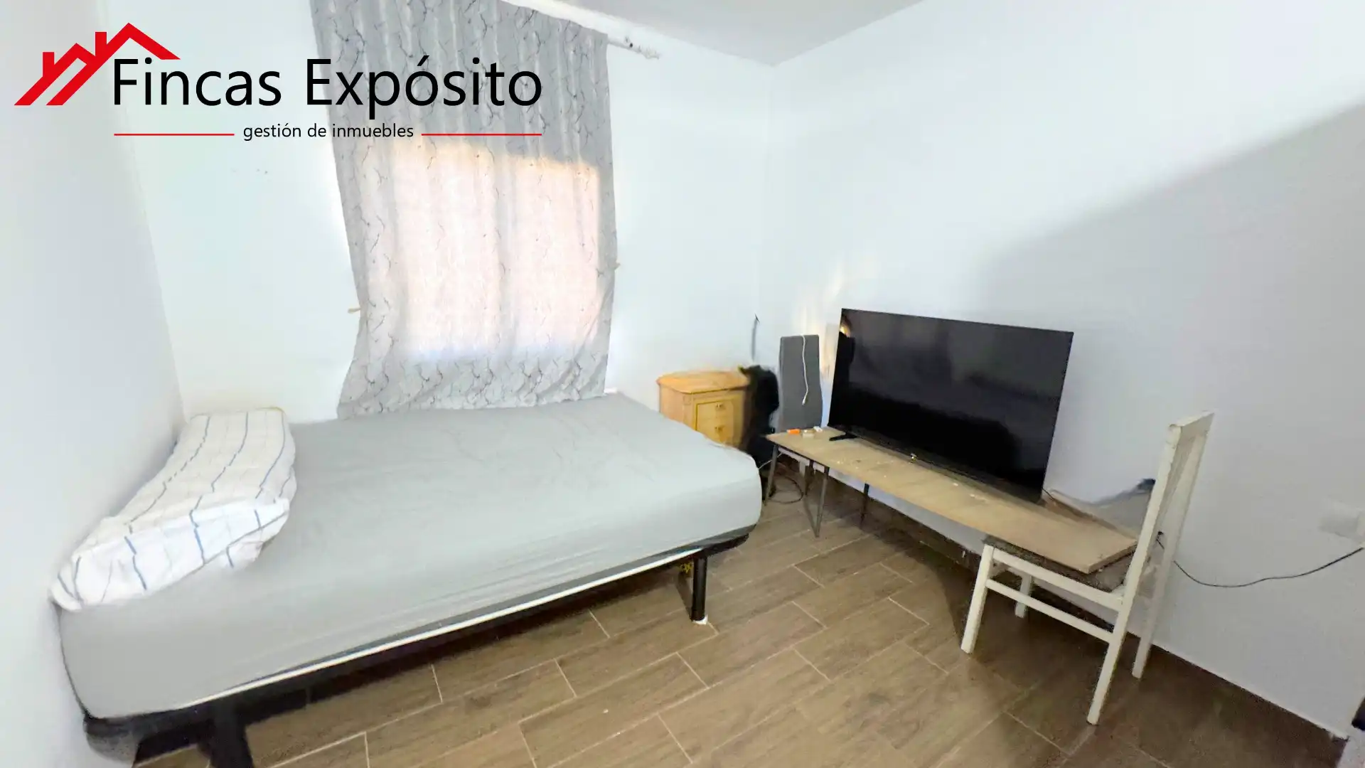 Bedroom of Houses for sale in Vélez-Málaga  with Air Conditioner and Balcony