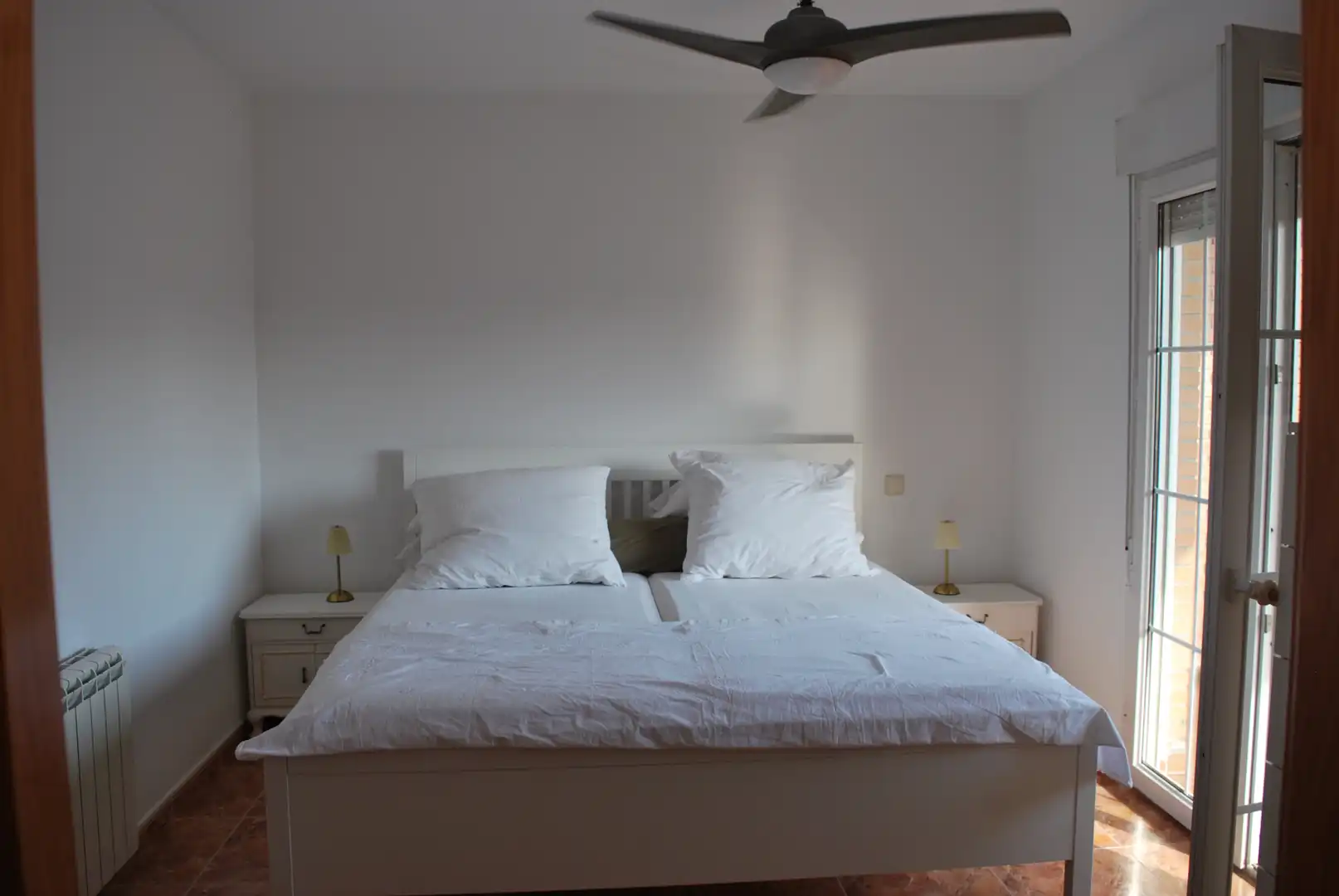 Schlafzimmer von Einfamilien-Reihenhaus zum Verkauf in Valdemorillo mit Privatgarten, Terrasse und Abstellraum