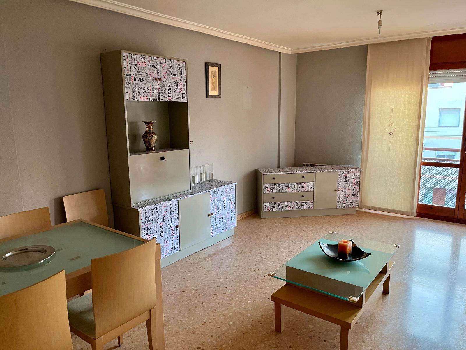 Sala d'estar de Pis en venda en Monzón amb Moblat