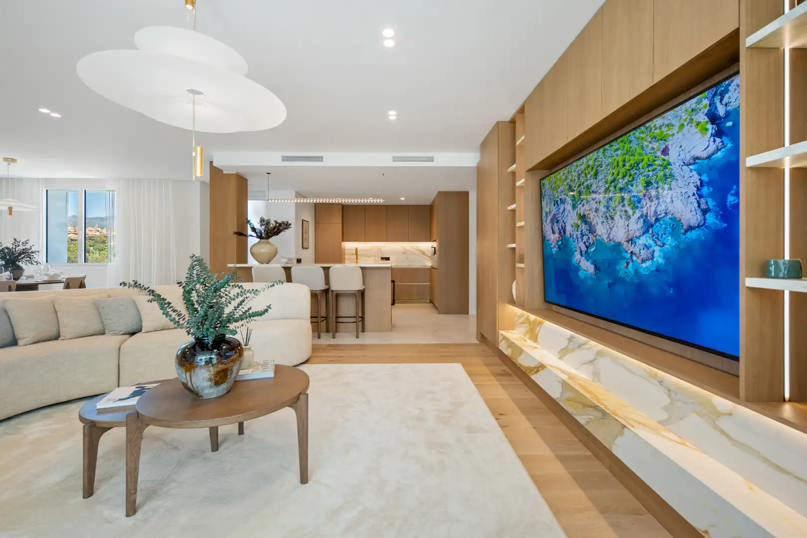 Wohnzimmer von Dachboden zum Verkauf in Marbella mit Klimaanlage, Terrasse und Schwimmbad