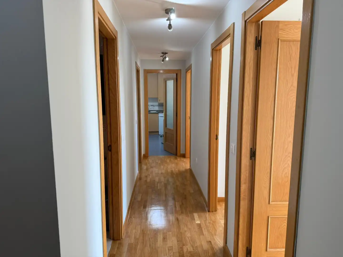 Piso en venta en Avilés con Calefacción, Parquet y Trastero