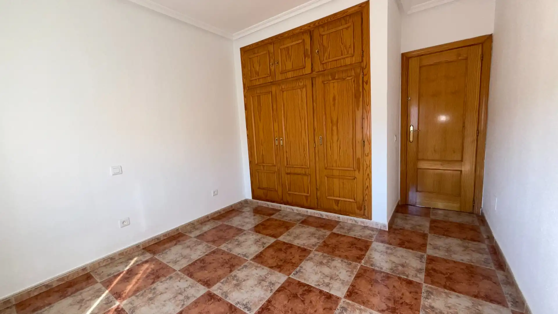 Casa aparellada amb jardí en venda a Plaza Mayor 9, imagen 25