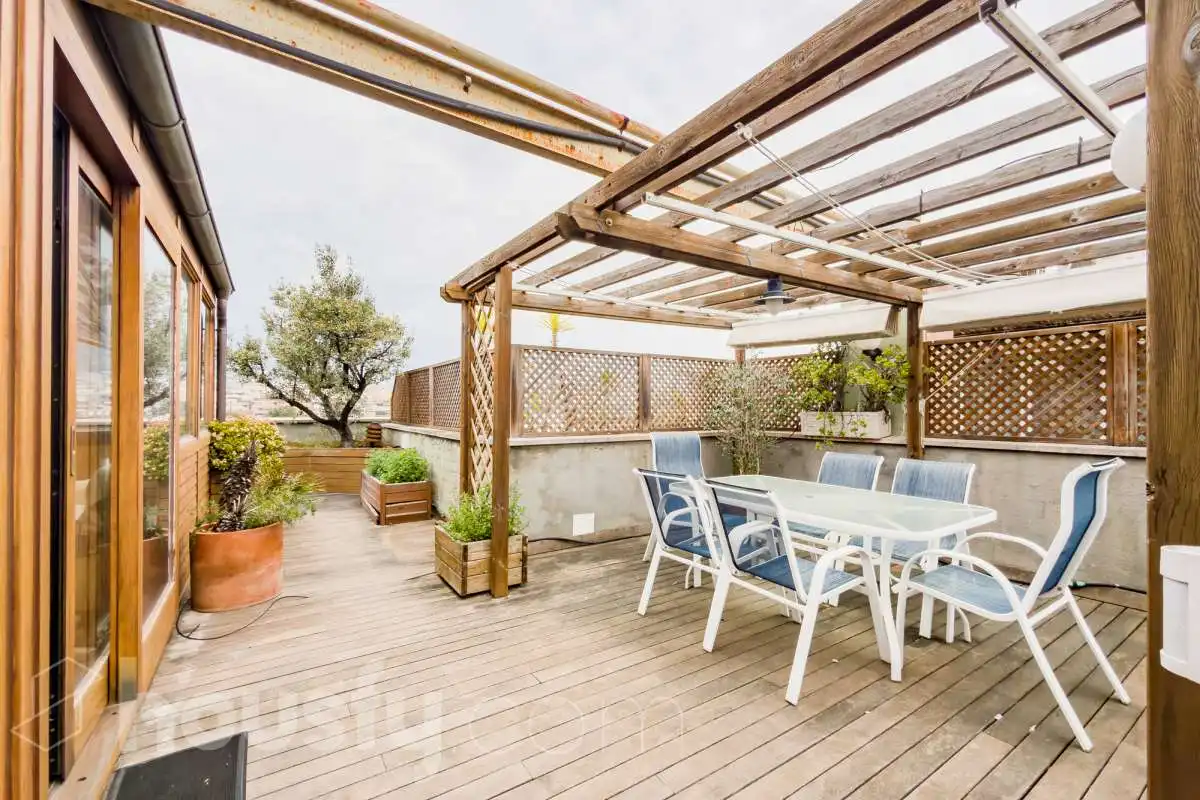 Terrassa de Pis en venda en  Barcelona Capital amb Aire condicionat, Calefacció i Jardí privat
