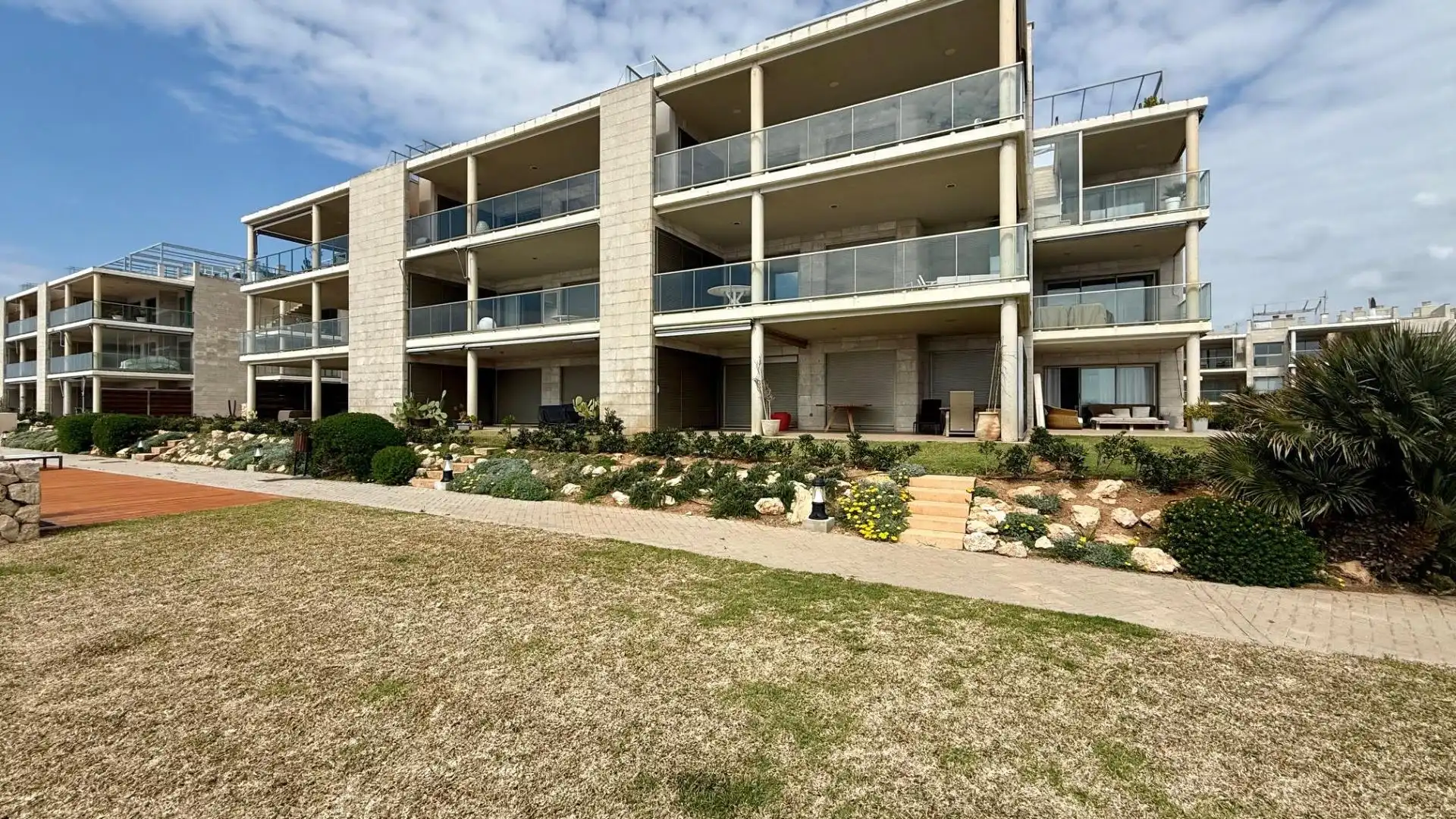 Außenansicht von Erdgeschoss zur Miete in Santanyí mit Klimaanlage, Privatgarten und Terrasse