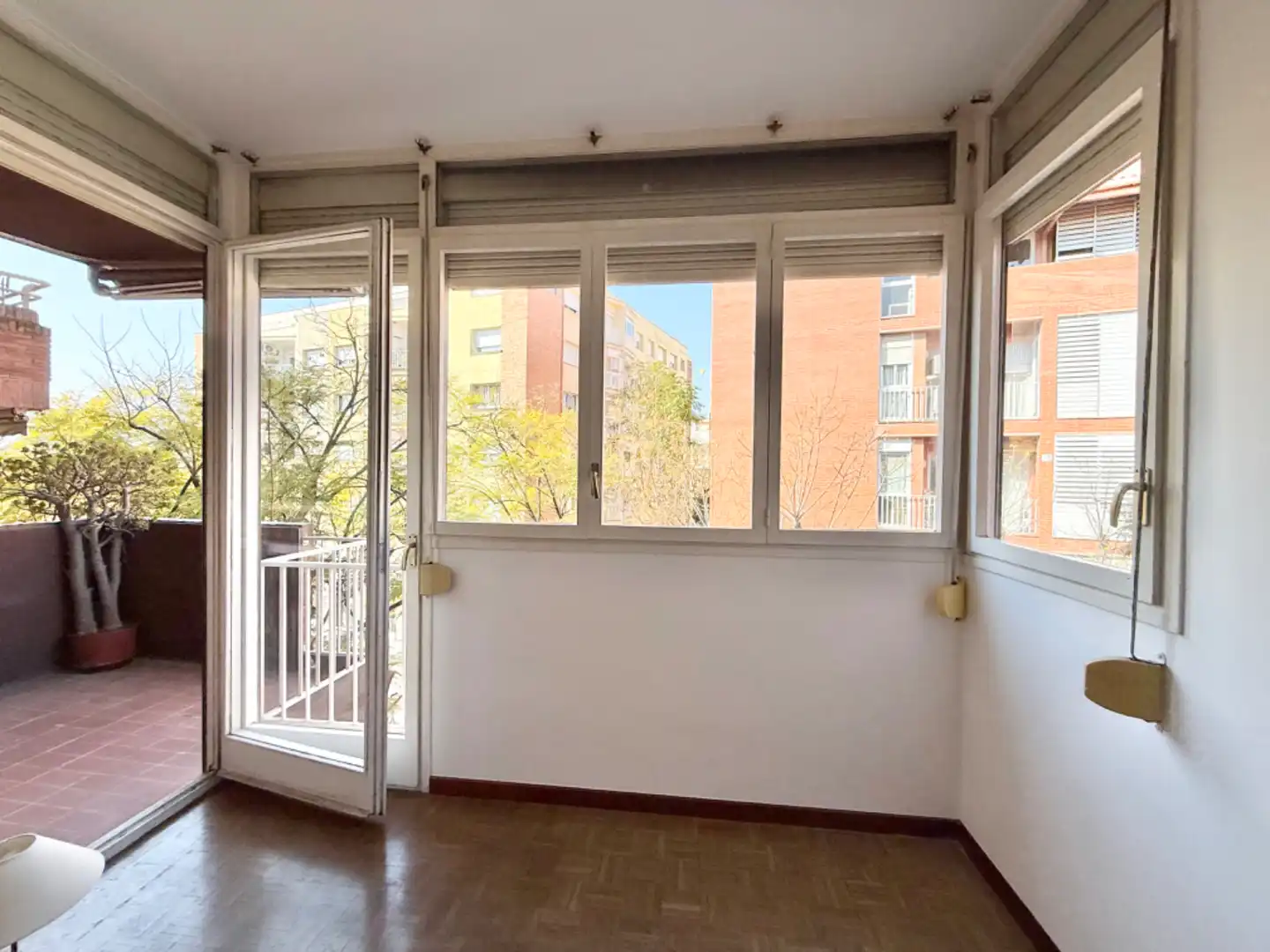 Bedroom of Flat for sale in Sant Just Desvern  with Air Conditioner, Heating and Parquet flooring