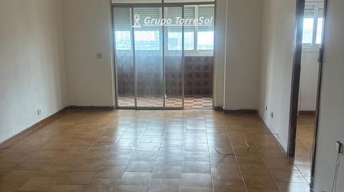 Foto 2 de Piso en venta en Carmen Amaya, El Gornal, L'Hospitalet de Llobregat