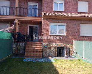 Exterior view of Single-family semi-detached for sale in Uruñuela  with Heating, Private garden and Terrace