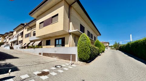 Espectacular piso de 85m2 construidos en planta baja con 3 dormitorios, 2 baños y espectacular patio o gran terraza de 70m2., imatge 3