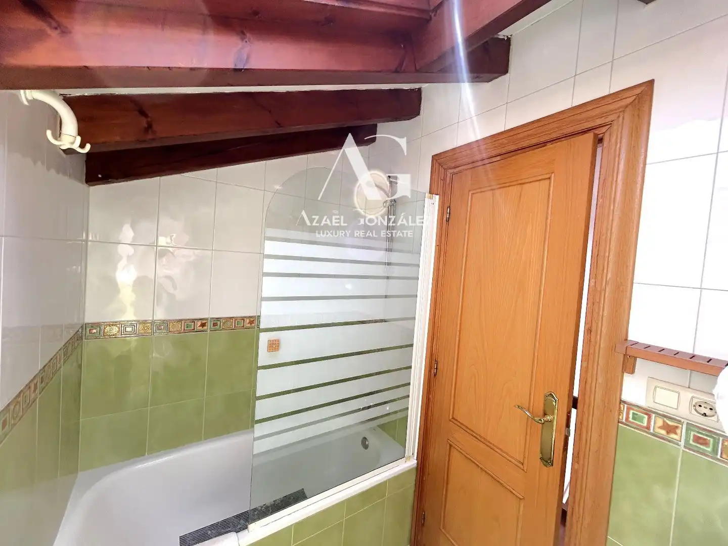 Bany de Casa o xalet en venda en San Vicente de la Barquera amb Calefacció, Jardí privat i Terrassa
