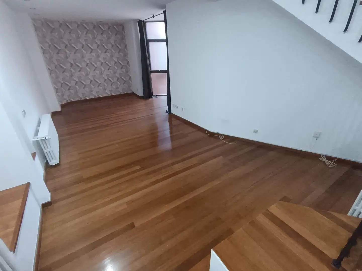 Maisonette zur Miete in Valladolid mit Klimaanlage, Heizung und Parkett