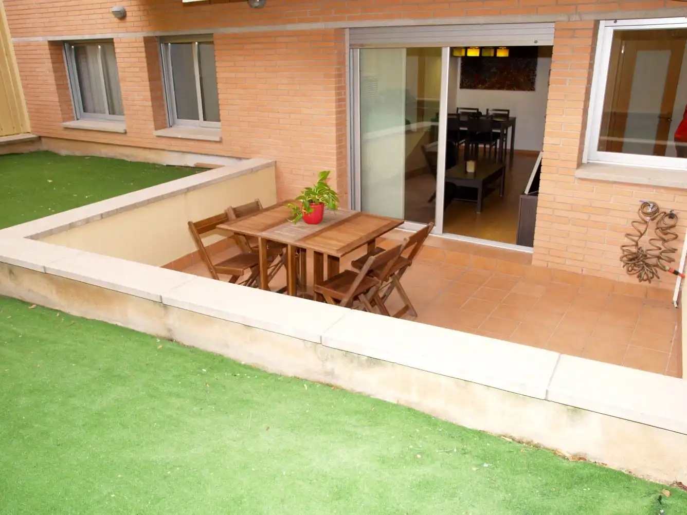 Terrace of Ground floor for rent in Ponent