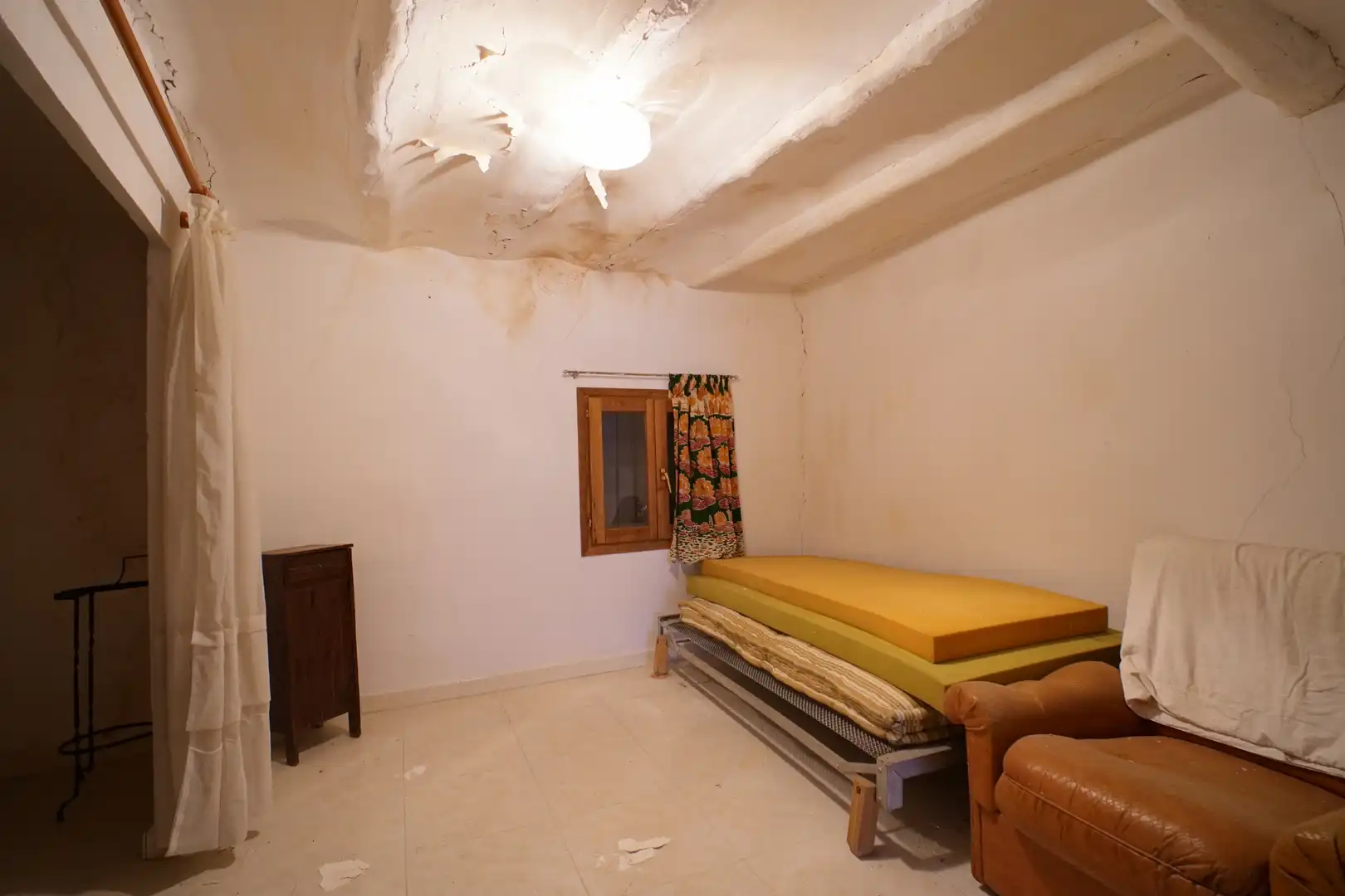 Houses for sale in Valderrobres  with Private garden, Storage room and Furnished