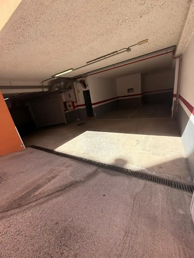 Parkplatz von Garage zur Miete in Adeje
