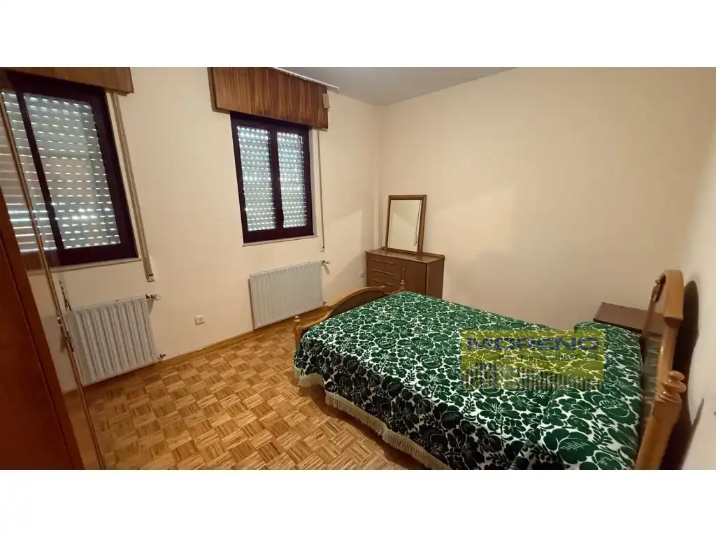 Bedroom of Flat for sale in Sarria