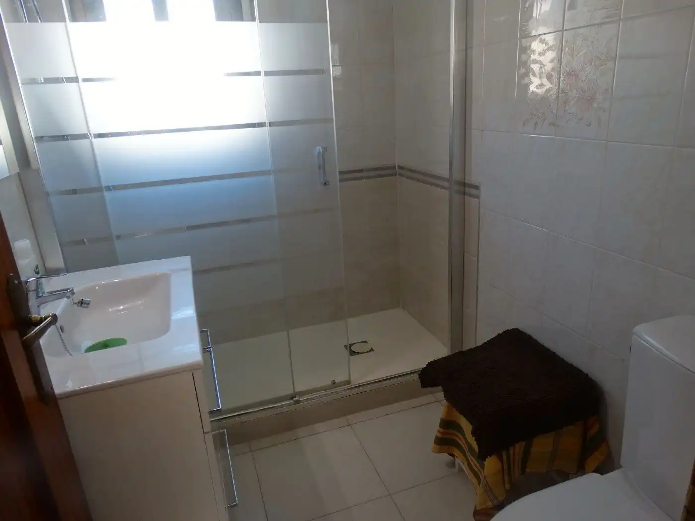 Bathroom of Houses for sale in Calafell  with Air Conditioner, Storage room and Swimming Pool