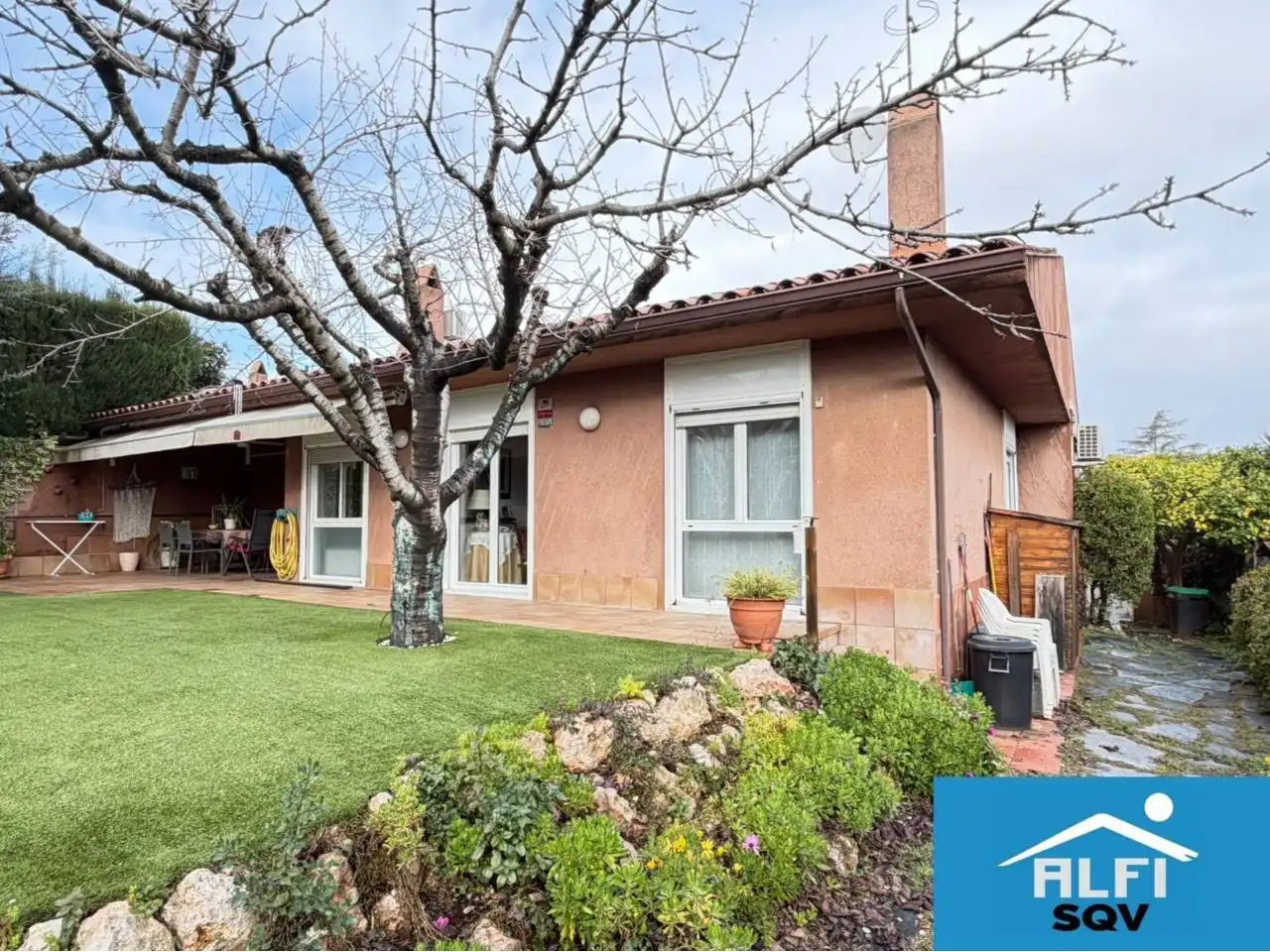 Exterior view of Houses for sale in Sant Quirze del Vallès  with Air Conditioner, Heating and Private garden