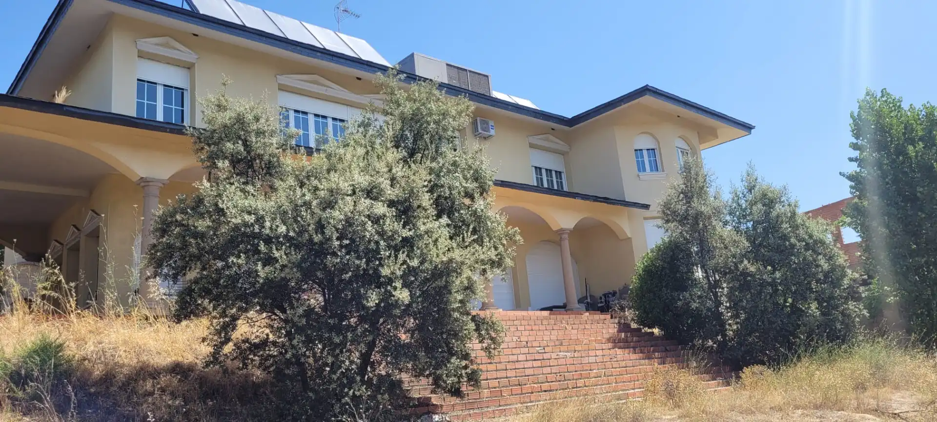 Villa con giardino in vendita a Calle del Espino 5