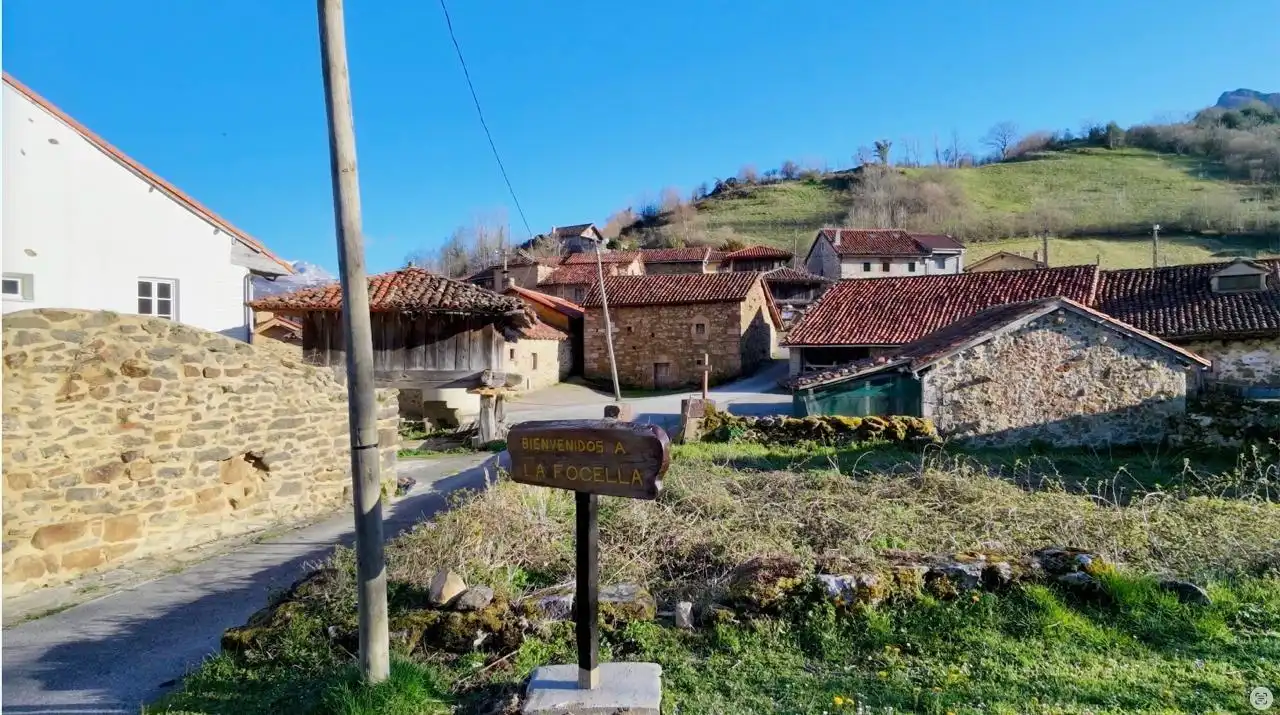 Vista exterior de Casa o chalet en venta en Teverga