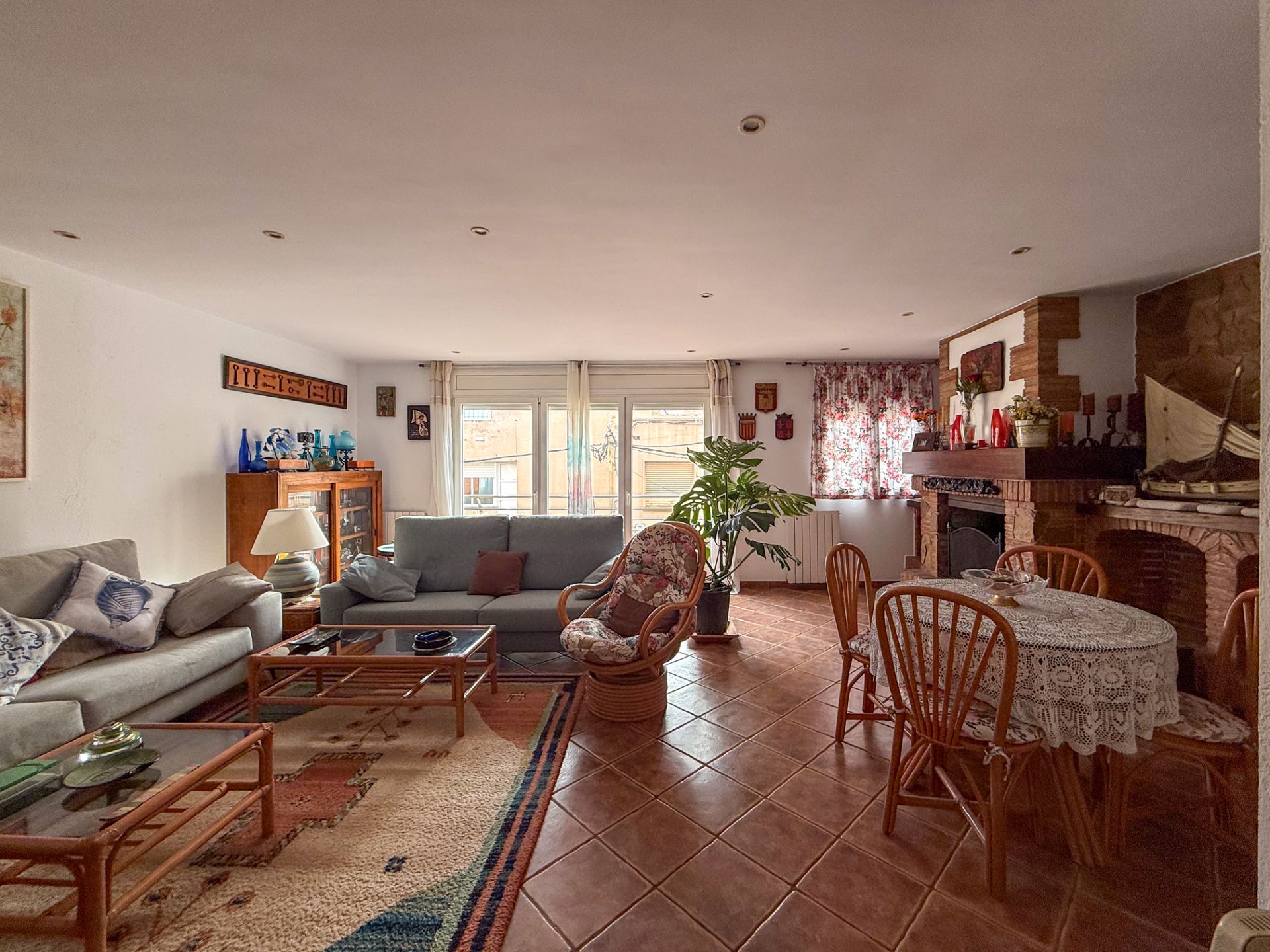 Sala de estar de Casa o chalet en venta en Sant Feliu de Guíxols con Calefacción, Terraza y Balcón