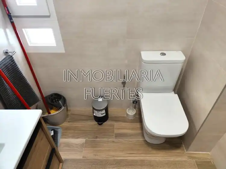 Flat for rent in Calle Demetrio de los Ríos, Las Ventas