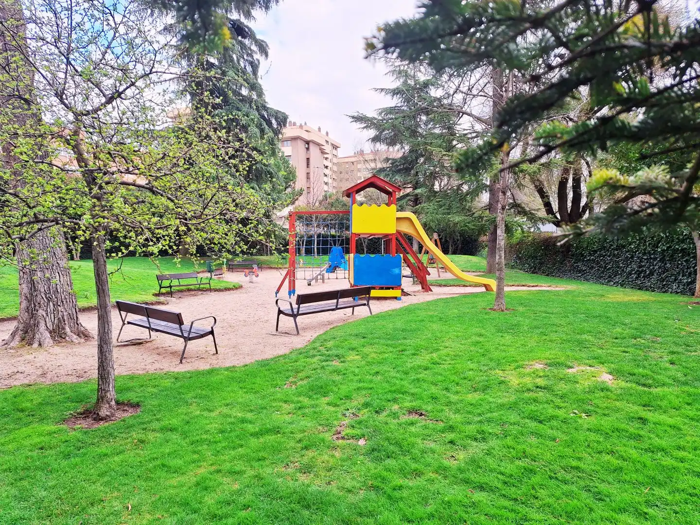 Garden of Flat for rent in Madrid  with Air Conditioner, Heating and Furnished