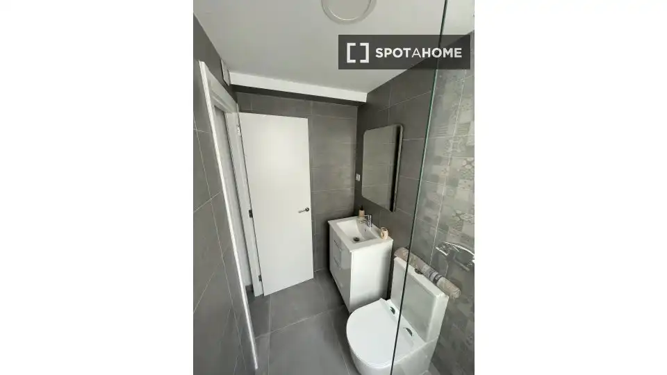 Badezimmer von Wohnung zur untervermieten in Sagunto / Sagunt mit Klimaanlage und Terrasse