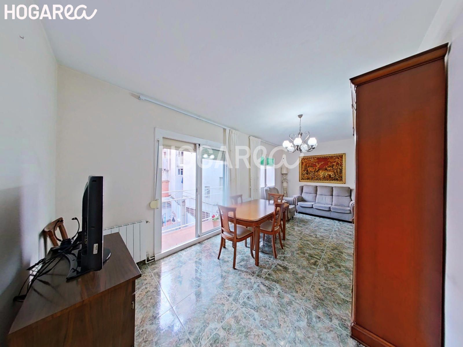 Living room of Flat for sale in Badalona  with Heating, Terrace and Balcony