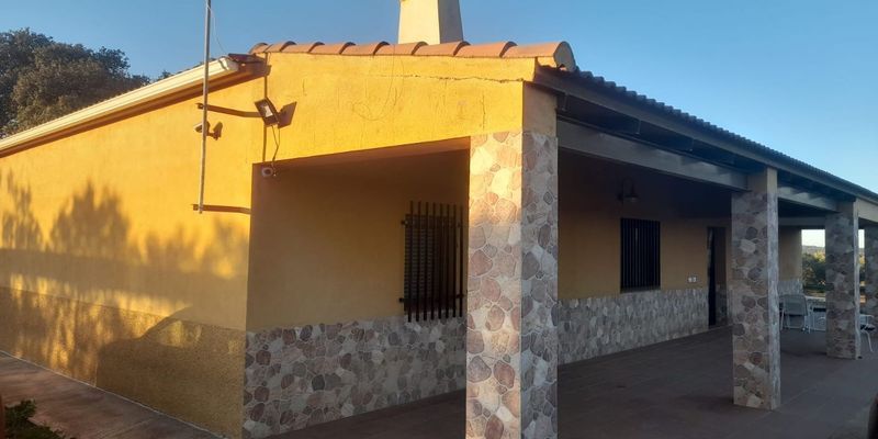 Exterior view of Country house for sale in Fuente Obejuna  with Private garden