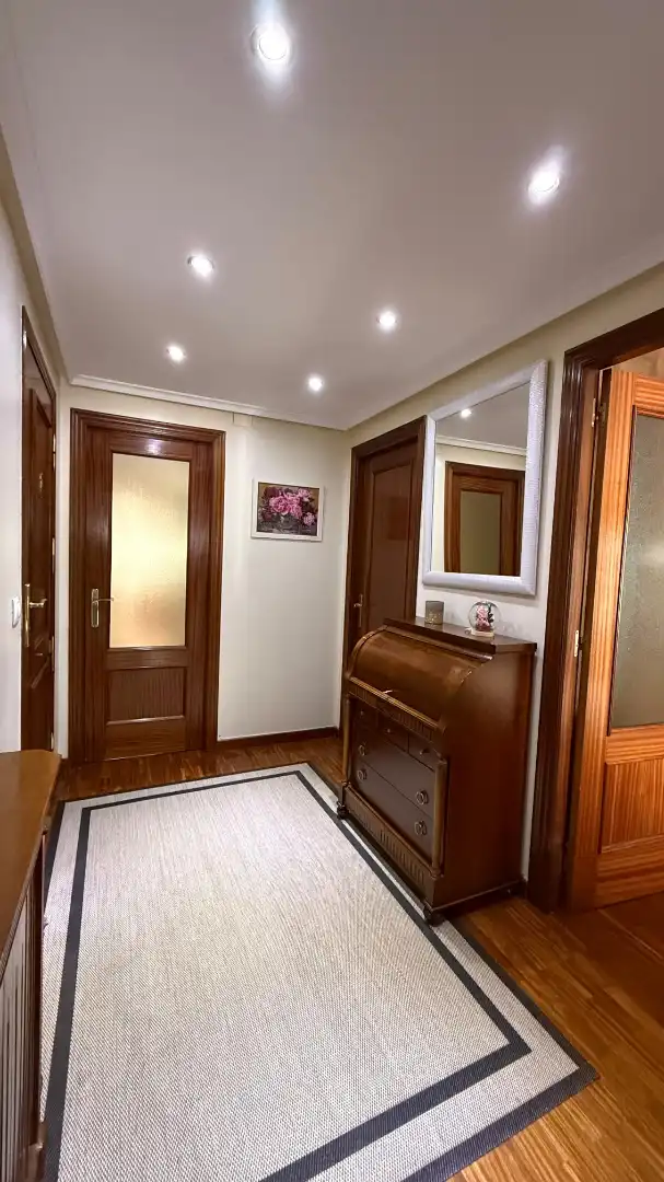 Flat with lift for sale in Capiscol - Gamonal