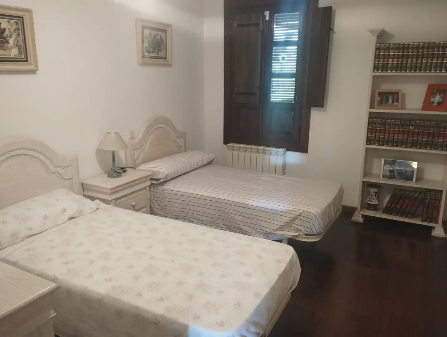 Habitación de Dúplex en venta en Jaca con Aire acondicionado, Calefacción y Parquet