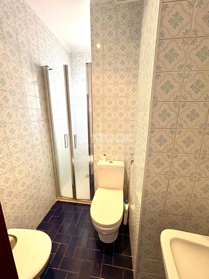 Bathroom of Flat for sale in  Barcelona Capital  with Air Conditioner and Balcony