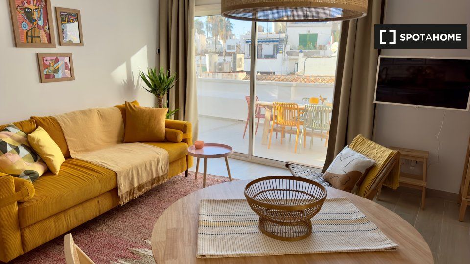 Living room of Flat to rent in Sitges  with Air Conditioner, Heating and Furnished